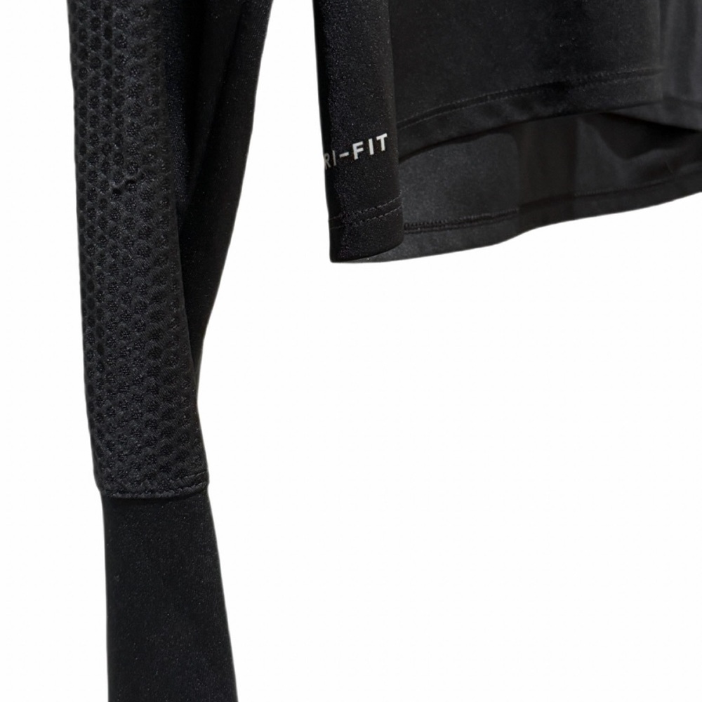 Womens Nike Dri Fit Black Long Sleeve Athletic Top, lightweight / like new med! - Picture 5 of 8
